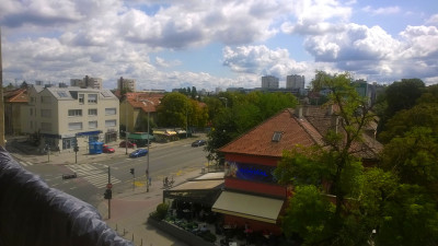 vyhled z balkonu